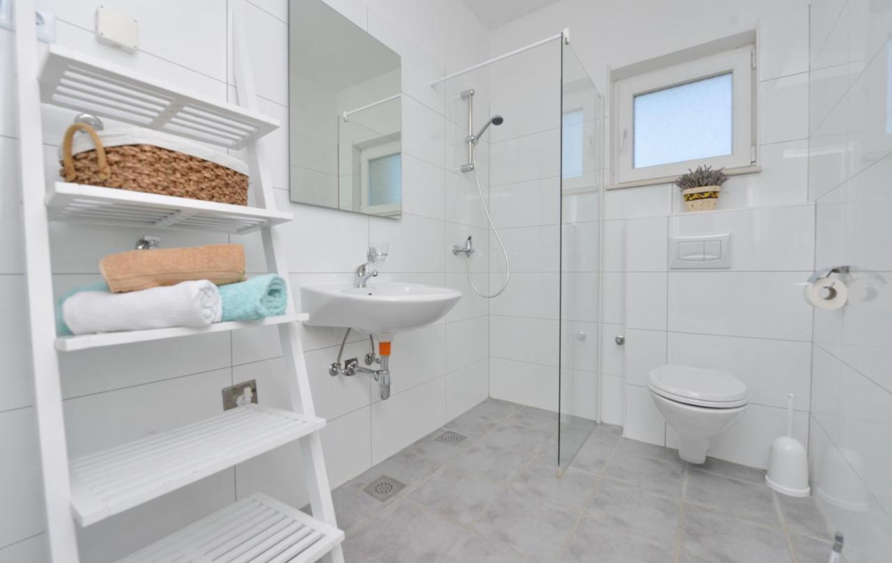 Apartments Verita Pakoštane Exteriér fotografie
