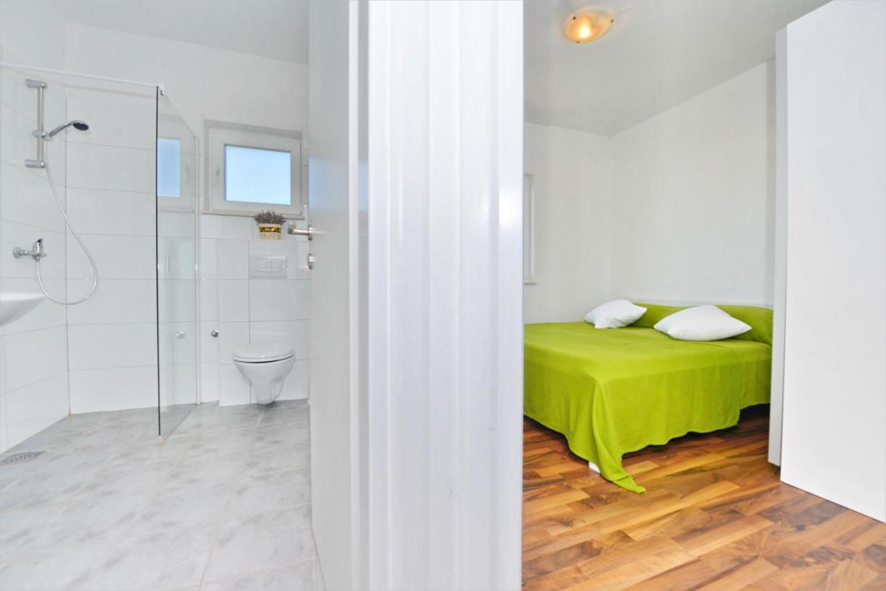 Apartments Verita Pakoštane Exteriér fotografie