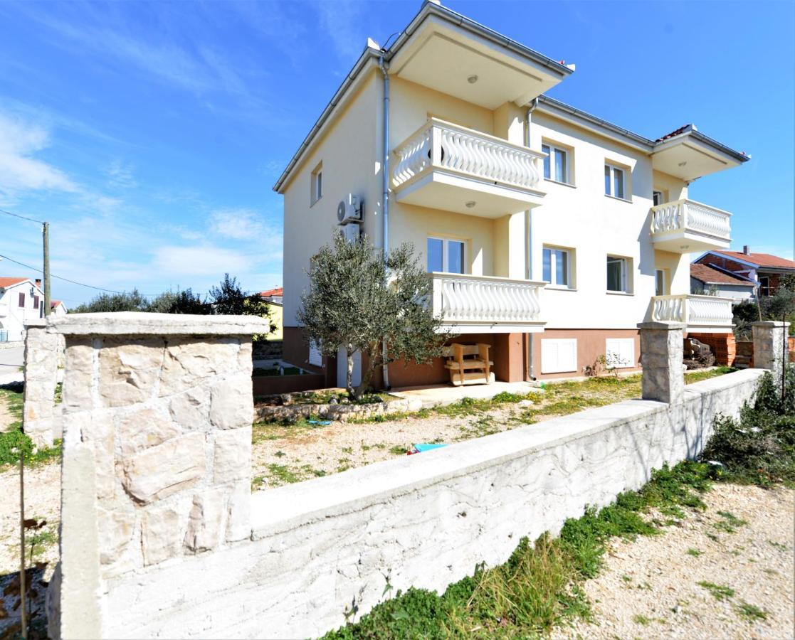 Apartments Verita Pakoštane Exteriér fotografie